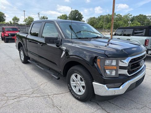 Used 2023 Ford F150 XLT RWD image 3
