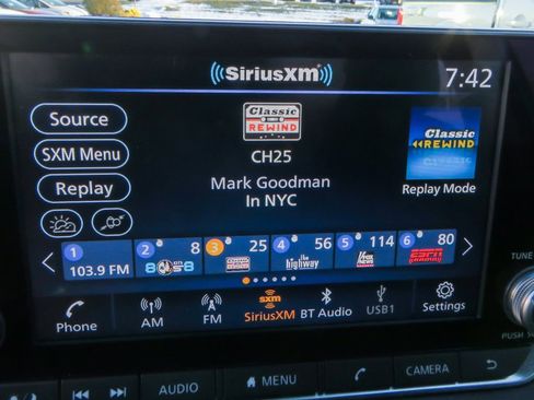 Certified 2023 Nissan Sentra SR image 13