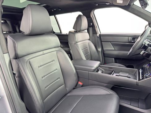 Used 2025 Hyundai Santa Fe Calligraphy image 39