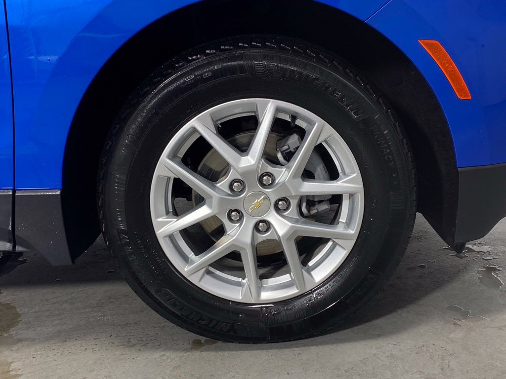 Used 2024 Chevrolet Equinox LT FWD image 11
