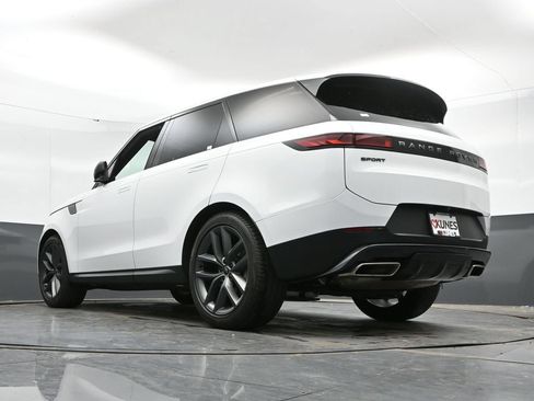 Used 2024 Land Rover Range Rover Sport SE AWD/4WD image 47