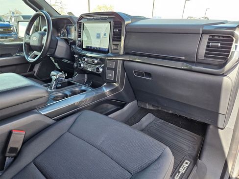 Certified 2022 Ford F150 XLT w/ Equipment Group 302A High image 24