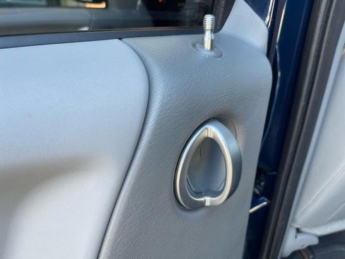 Used 2005 Jeep Liberty Limited AWD/4WD image 36