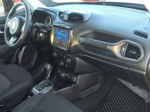 Used 2023 Jeep Renegade Latitude w/ Sun/Sound Group image 26