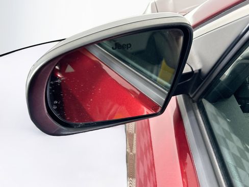 Used 2022 Jeep Compass Latitude image 16