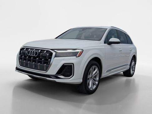 Used 2025 Audi Q7 3.0T Premium Plus AWD/4WD image 5