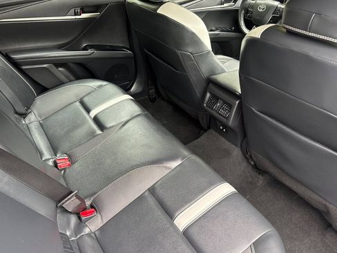 Certified 2025 Toyota Camry SE FWD image 18
