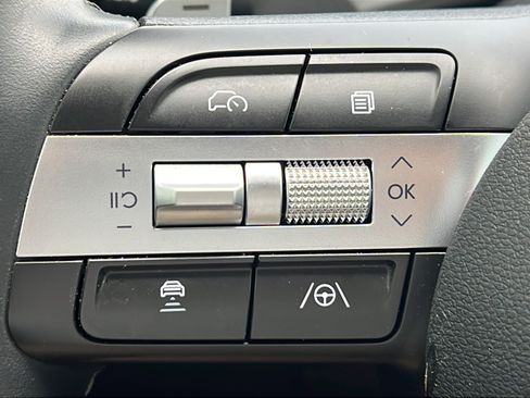 Certified 2025 Hyundai Santa Cruz Limited AWD/4WD image 21