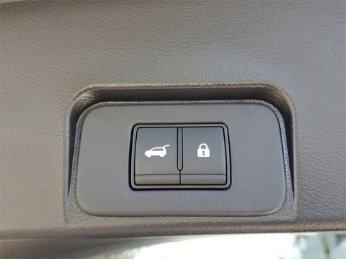 Certified 2023 Nissan Rogue SV w/ SV Premium B Package image 10