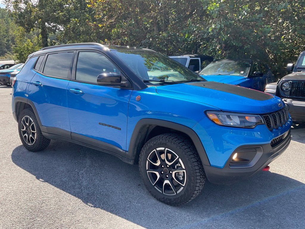 Used 2026 Jeep Compass Trailhawk AWD/4WD image 7