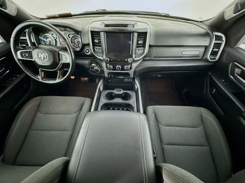 Used 2019 RAM 1500 Big Horn AWD/4WD image 10