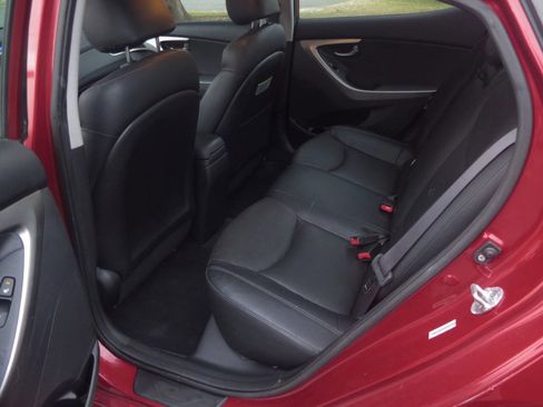 Used 2012 Hyundai Elantra Limited w/ Technology Pkg 5 image 10