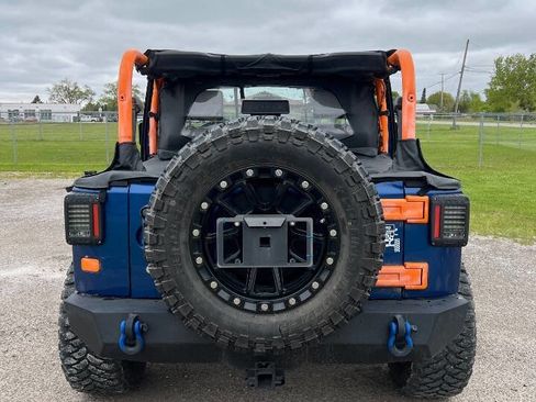 Used 2009 Jeep Wrangler X AWD/4WD image 7
