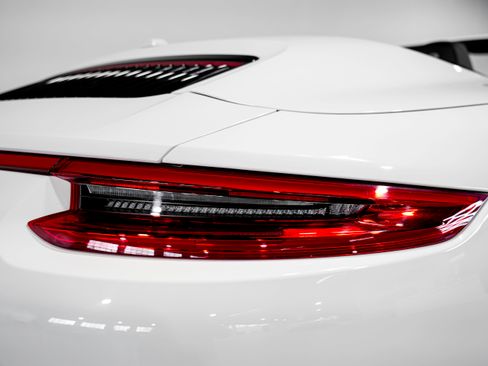 Used 2017 Porsche 911 Carrera 4S image 36