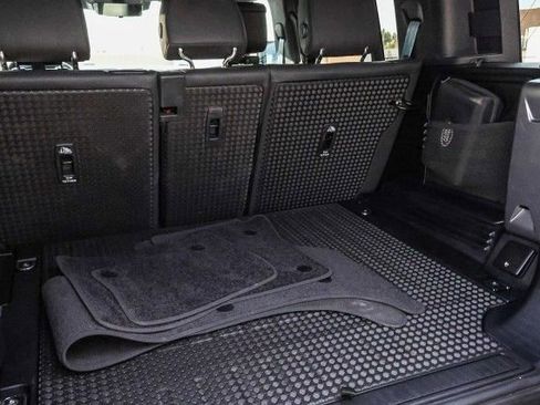 Certified 2024 Land Rover Defender 110 V8 image 18