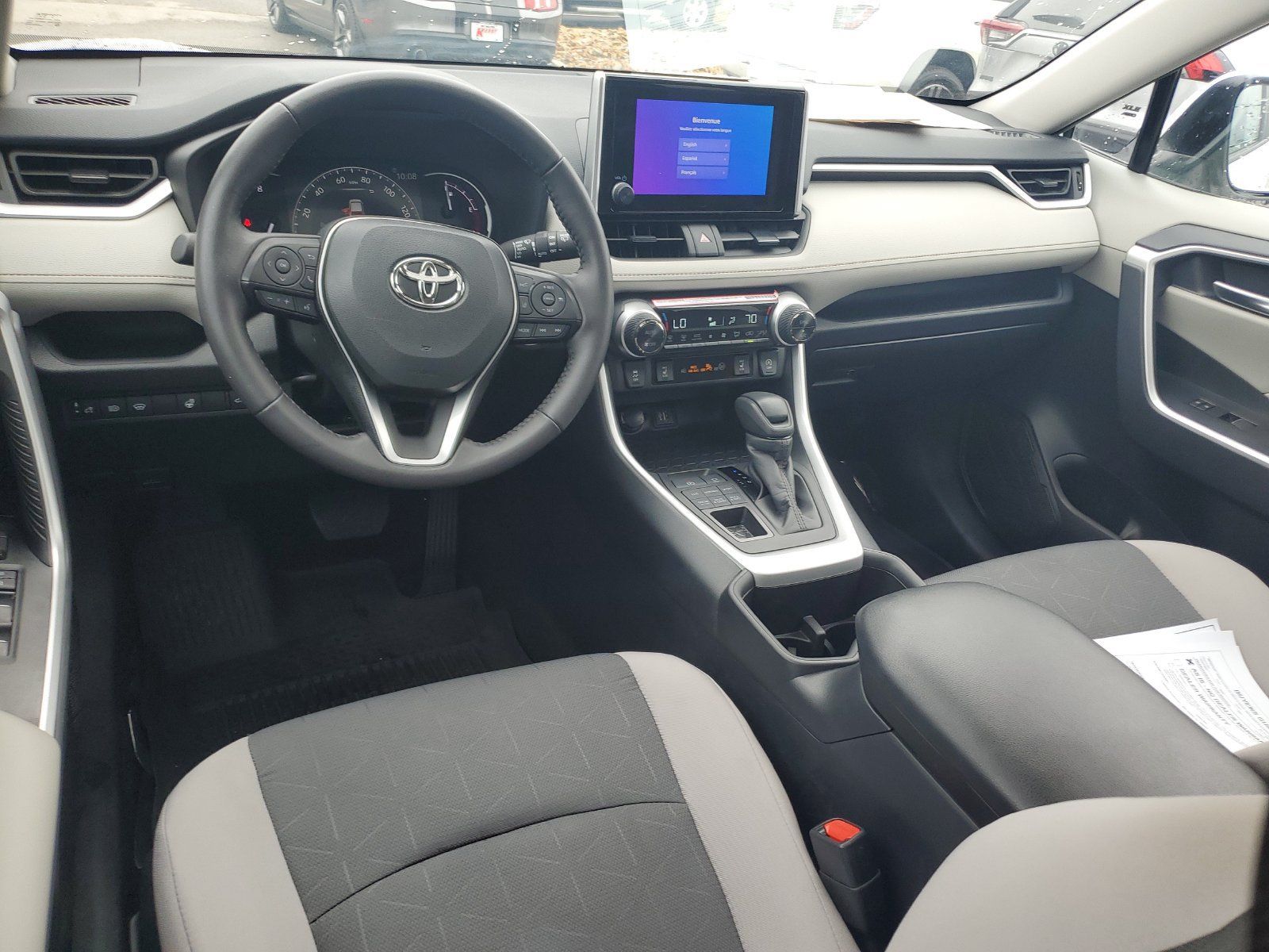 Used 2024 Toyota RAV4 XLE w/ Convenience Package AWD/4WD image 10