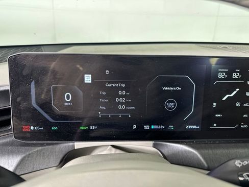 Used 2024 Kia EV9 Wind image 17