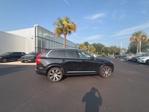Used 2023 Volvo XC90 B6 Ultimate w/ Lounge Package AWD/4WD image 18