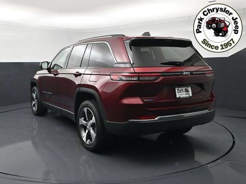 Used 2024 Jeep Grand Cherokee Limited 4xe w/ Luxury Tech Group II AWD/4WD image 4