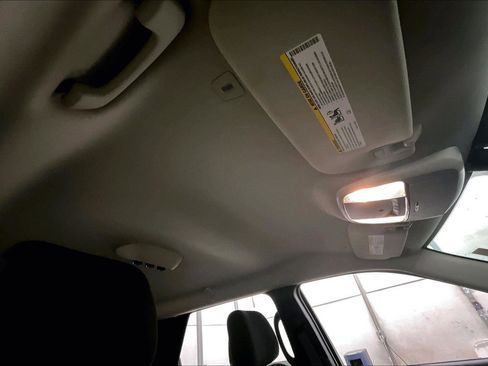 Used 2019 Dodge Durango SXT w/ 3rd Row Seating Group image 22