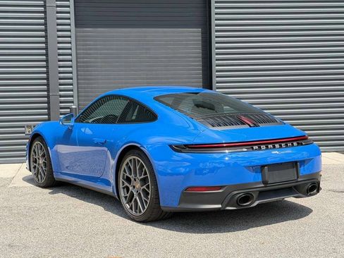 Certified 2025 Porsche 911 Carrera RWD image 3