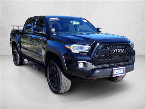 Used 2020 Toyota Tacoma TRD Off-Road w/ TRD Premium Off Road Package AWD/4WD image 6