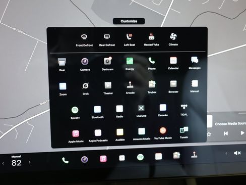 Used 2023 Tesla Model X image 27