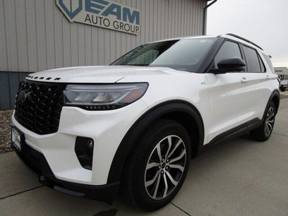 Used 2025 Ford Explorer ST-Line
