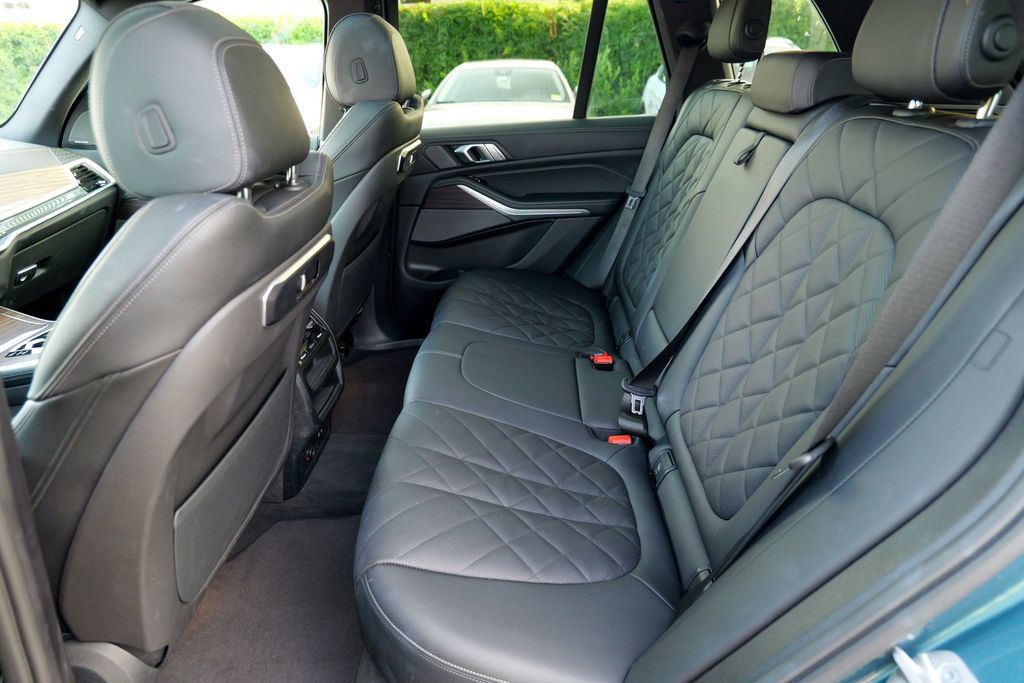 Used 2024 BMW X5 xDrive40i w/ Premium Package AWD/4WD image 28
