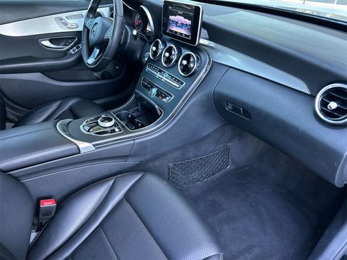 Used 2018 Mercedes-Benz C 300 Sedan image 16