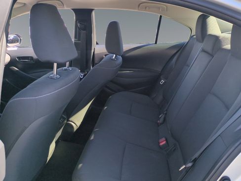 Used 2025 Toyota Corolla LE image 13