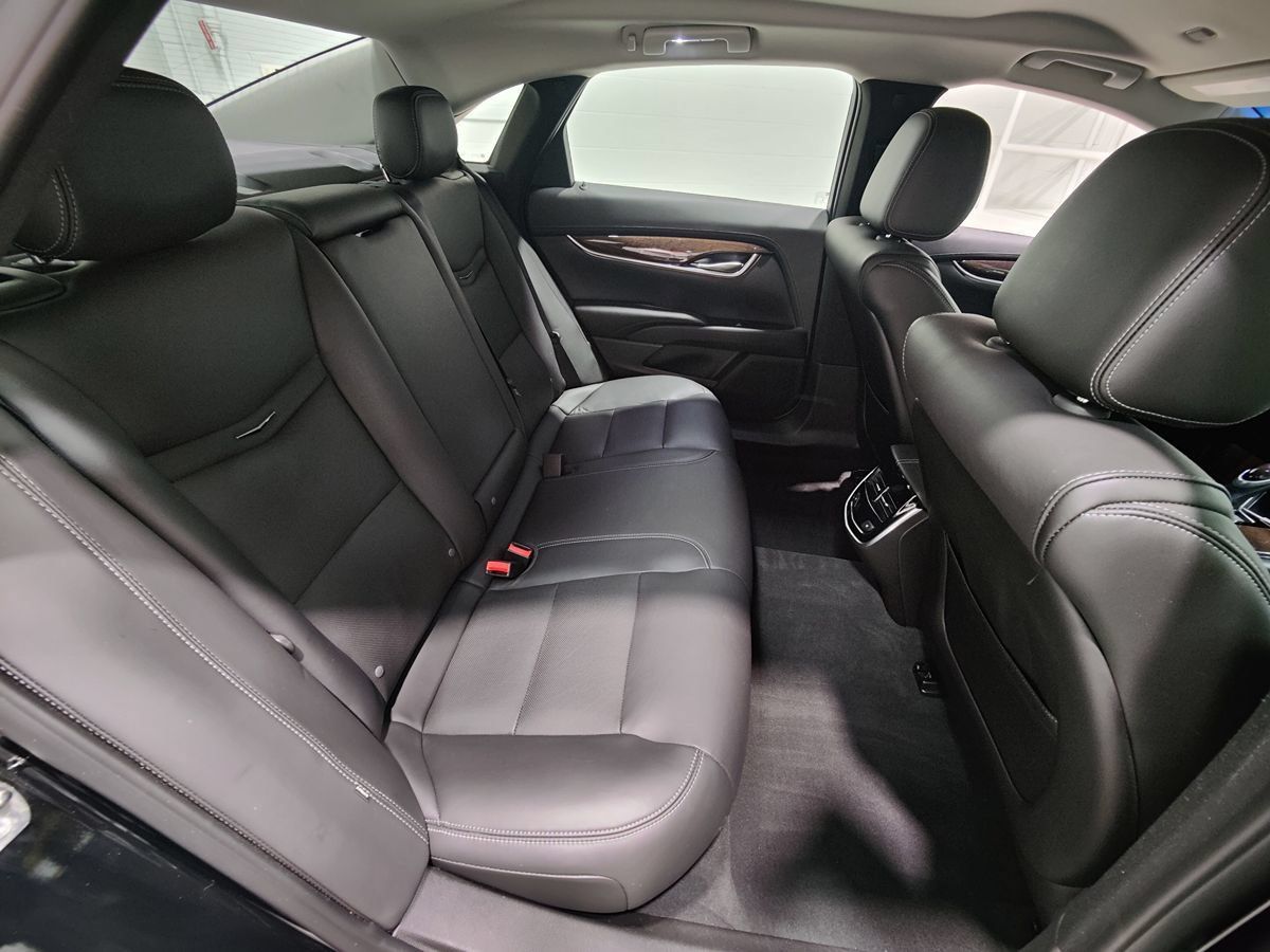 Used 2015 Cadillac XTS Luxury AWD/4WD image 16
