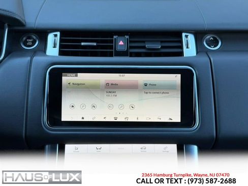 Used 2020 Land Rover Range Rover Sport HST image 27