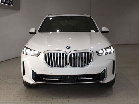 Used 2026 BMW X5 sDrive40i w/ Climate Comfort Package image 9