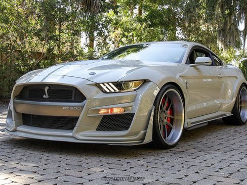 Used 2020 Ford Mustang Shelby GT500 w/ Technology Package image 14