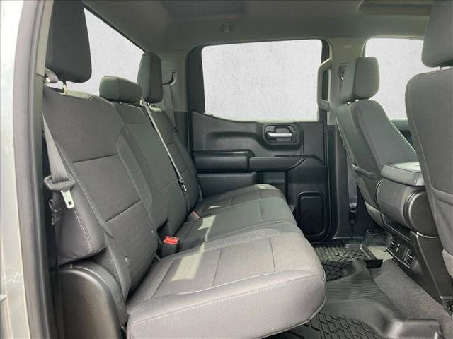 Used 2026 Chevrolet Silverado 1500 Custom w/ LPO, Dark Essentials Package RWD image 19