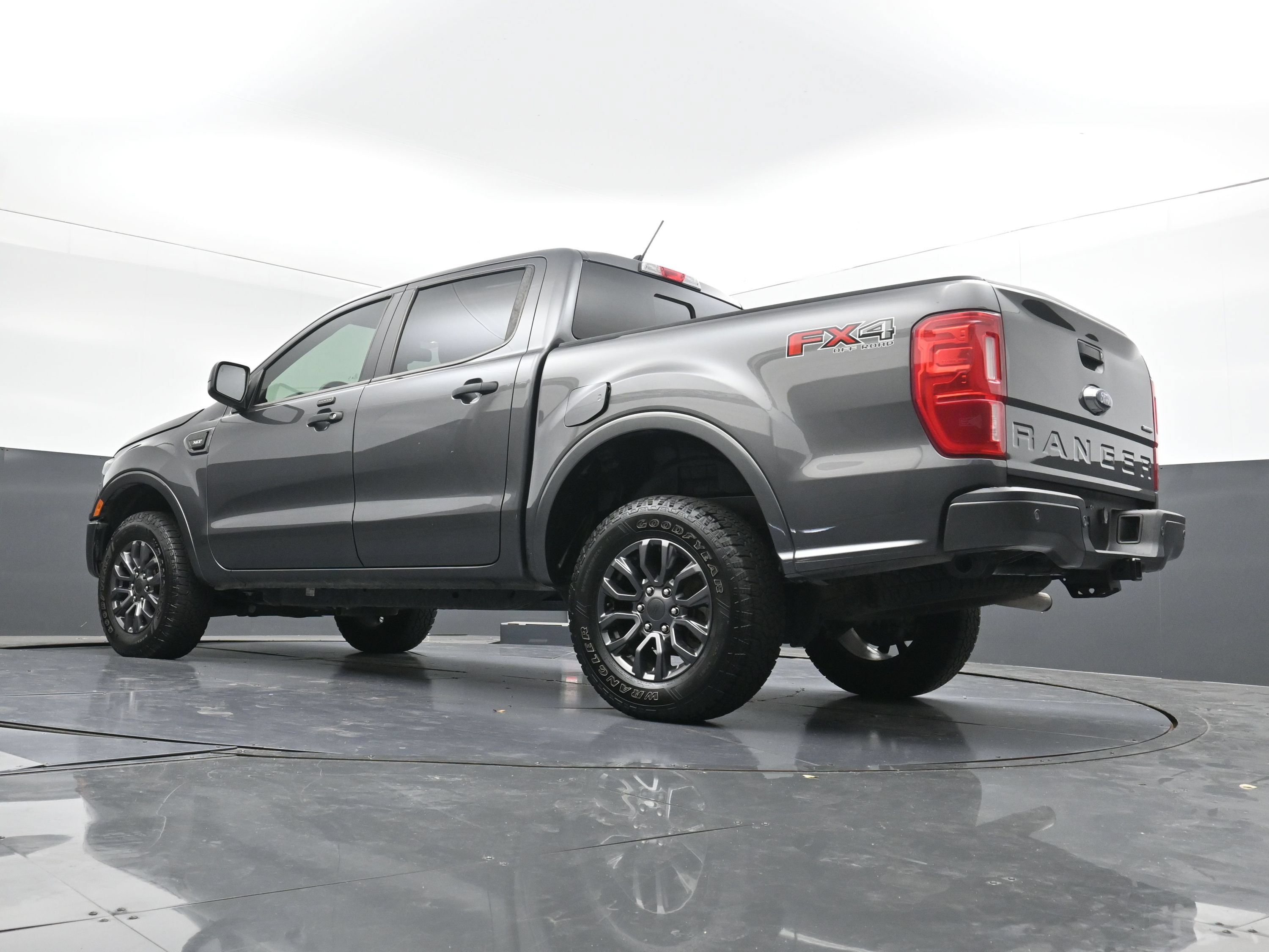 Used 2020 Ford Ranger XLT w/ Equipment Group 302A Luxury AWD/4WD image 28