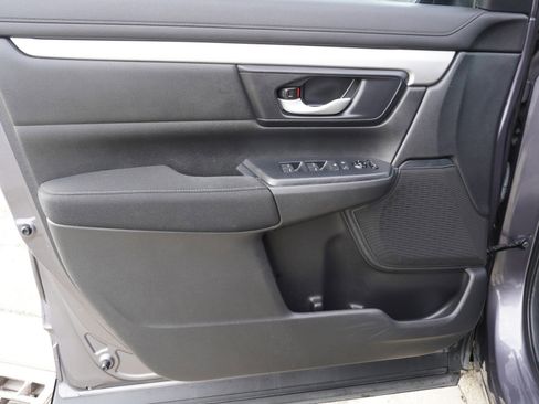 Used 2020 Honda CR-V LX image 19