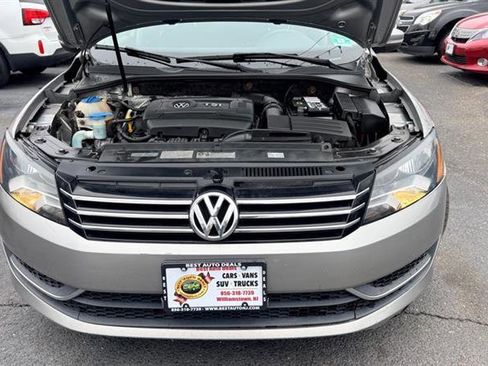 Used 2014 Volkswagen Passat 1.8T Wolfsburg Edition image 25