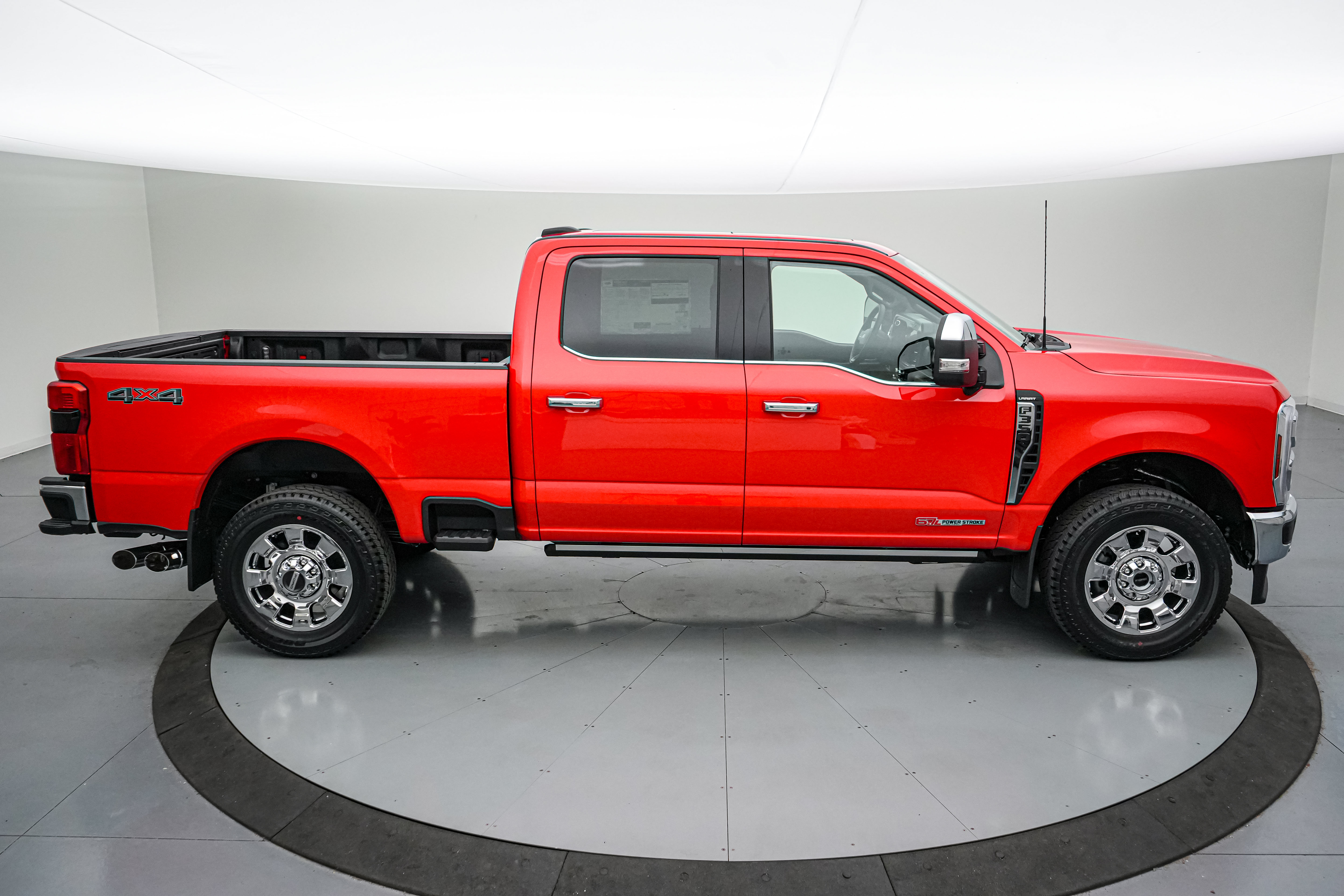 New 2026 Ford F350 Lariat w/ Lariat Ultimate Package AWD/4WD image 3