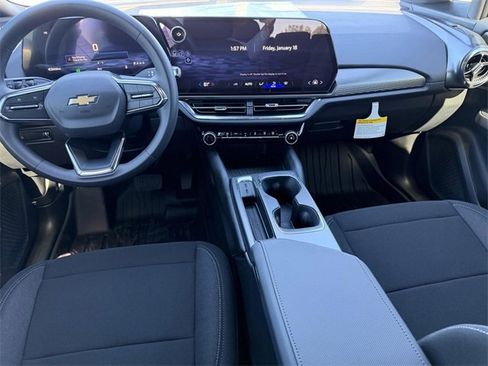 New 2026 Chevrolet Equinox EV LT w/ Midnight Package image 34