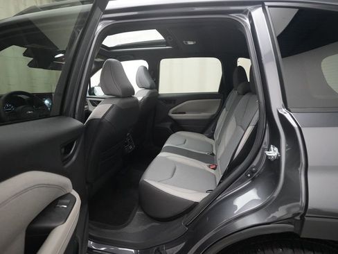 Certified 2026 Subaru Forester Premium image 15