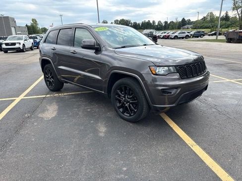 Used 2018 Jeep Grand Cherokee Altitude AWD/4WD image 1