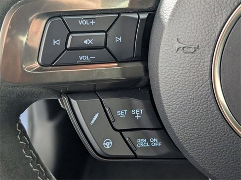 Used 2020 Ford Mustang Shelby GT500 w/ Technology Package image 14