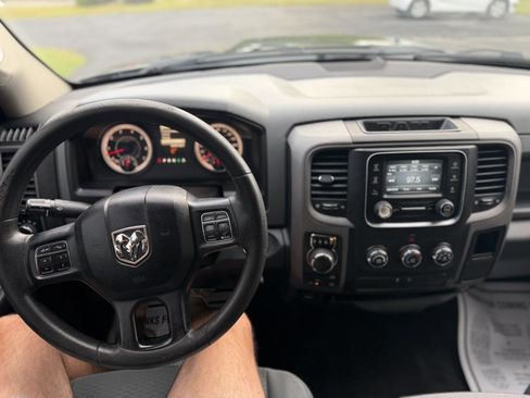 Used 2017 RAM 1500 Express w/ Black Ram 1500 Express Group AWD/4WD image 12