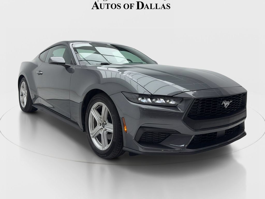 Used 2026 Ford Mustang Premium RWD image 3