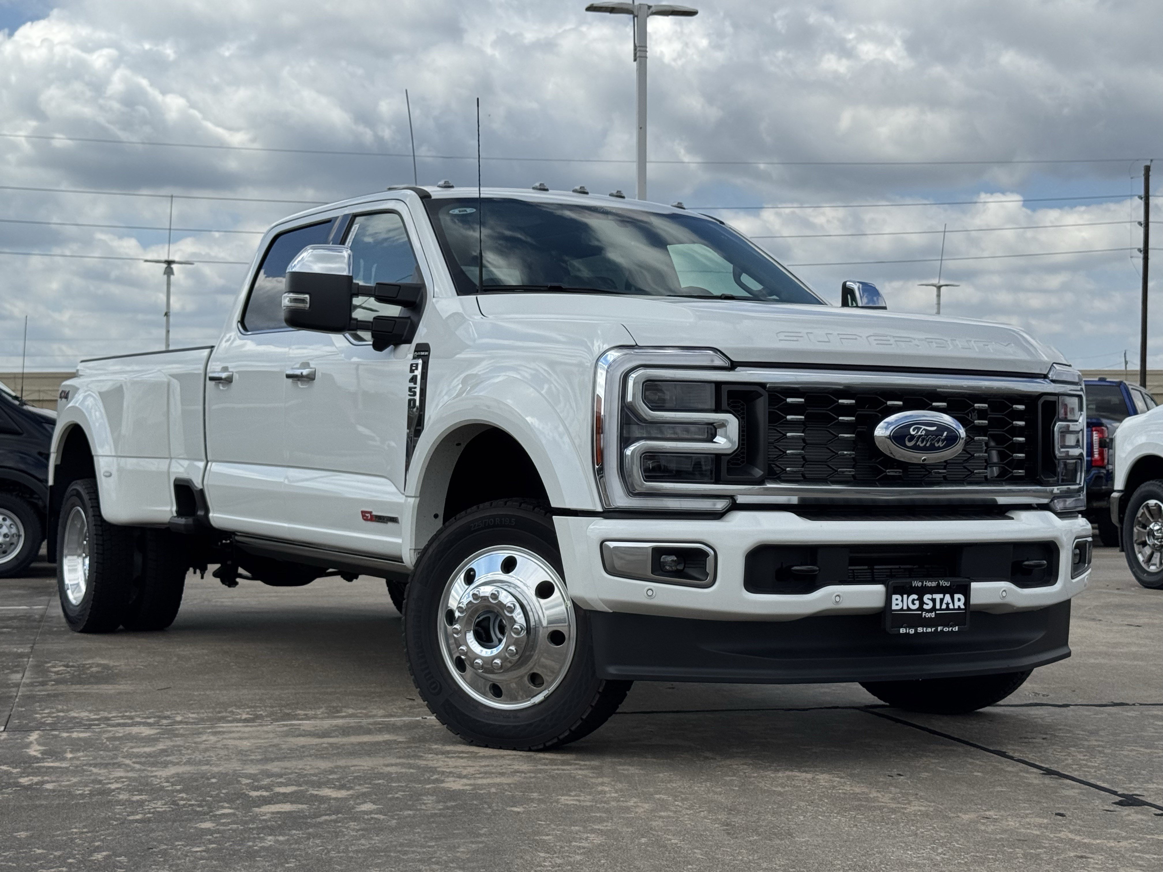 New 2026 Ford F450 Platinum w/ Platinum Plus Package AWD/4WD image 2