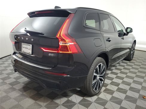 Certified 2025 Volvo XC60 B5 Ultra AWD/4WD image 6