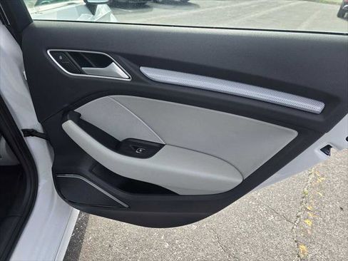 Used 2016 Audi A3 e-tron Premium Plus w/ Premium Plus Package image 13