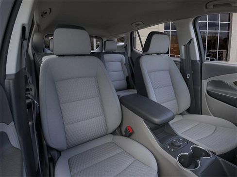 New 2024 GMC Terrain SLE w/ Driver Convenience Package image 16